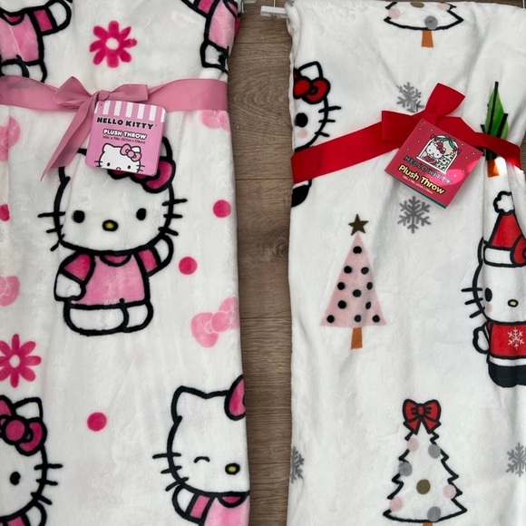 Hello Kitty Christmas blanket set - Picture 2 of 4